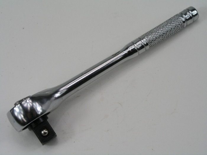 Short Handle 3/8" Drive Ratchet Blackhawk GW9945 - Image 3