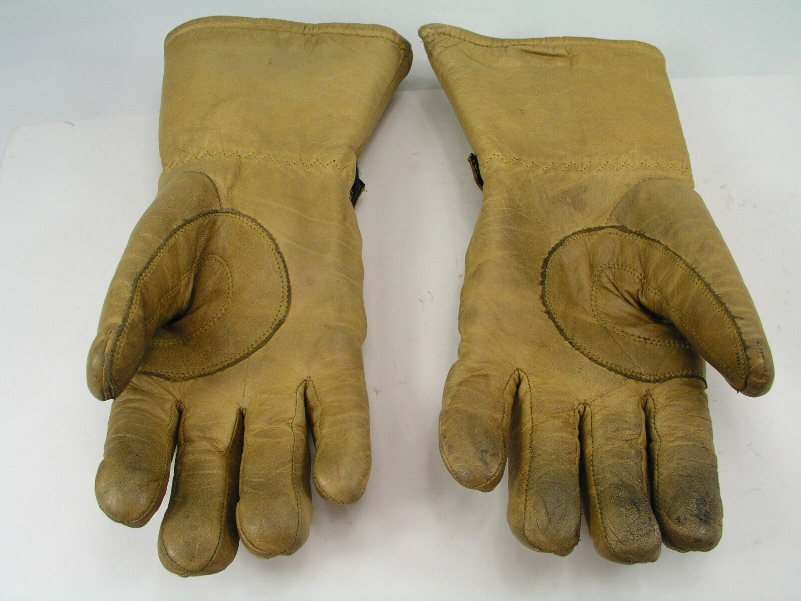 Winter Gauntlet Gloves Leather size Medium Insulated Gallery Image 0 Winter Gauntlet Gloves Leather size Medium Insulated - Image 2