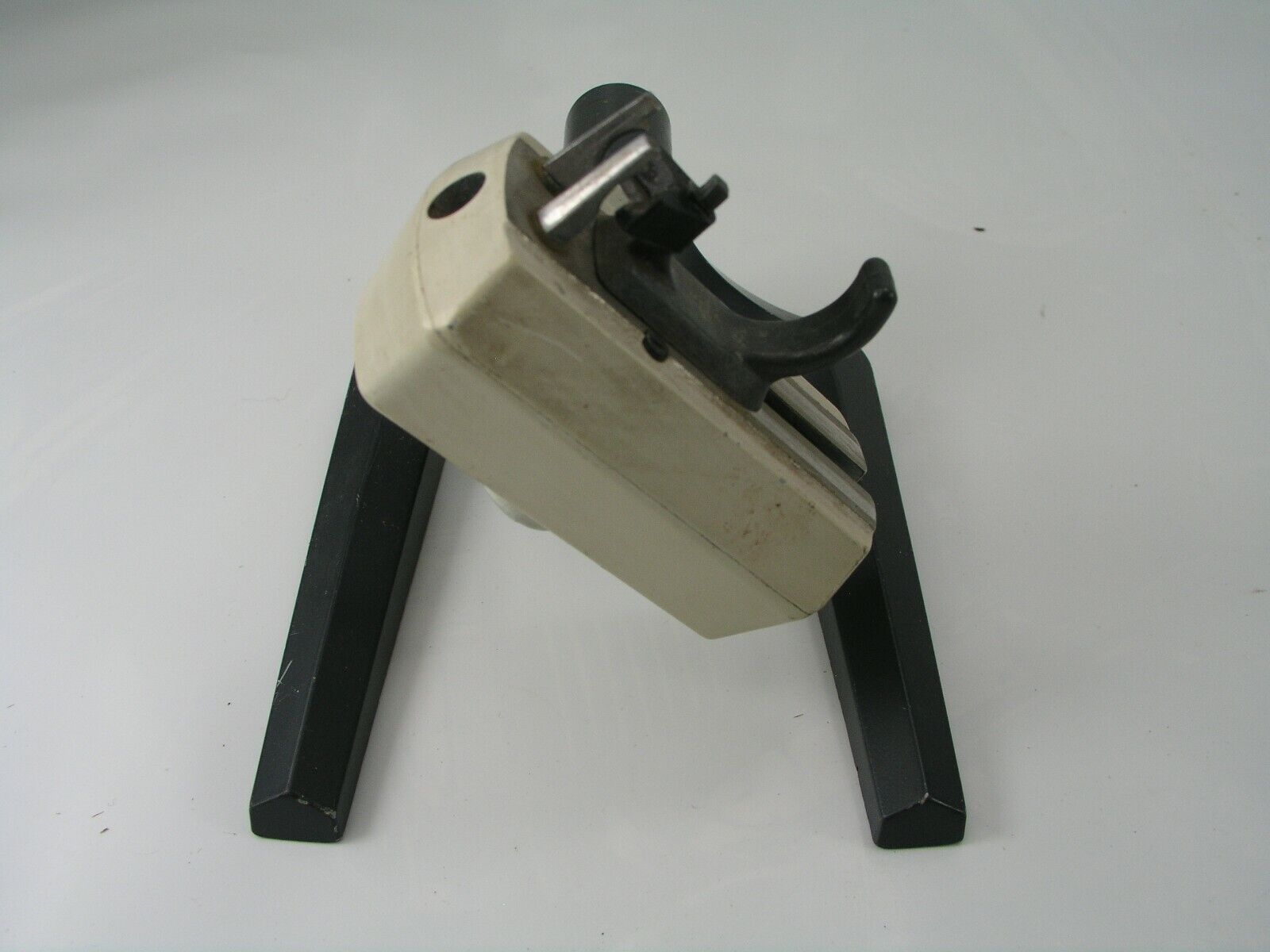 Watch Case Holder Work Vise Gallery Image 2 Watch Case Holder Work Vise - Image 4