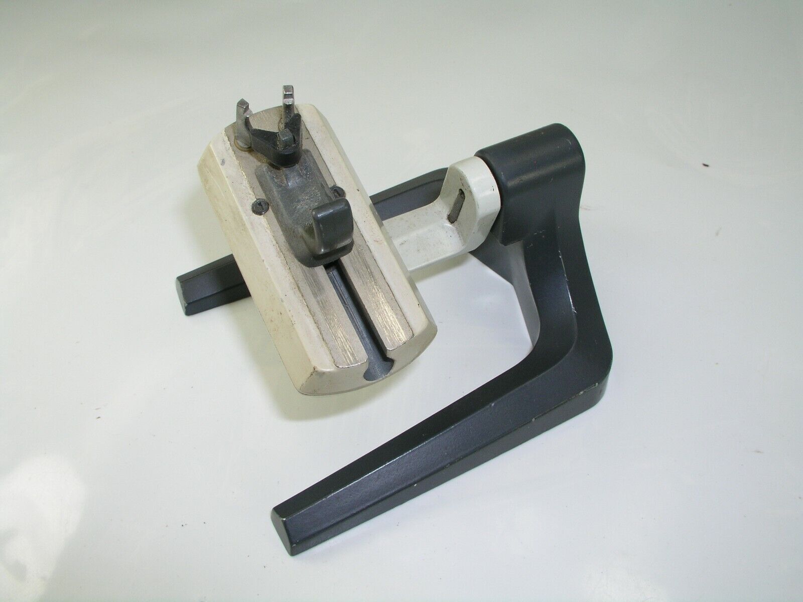 Watch Case Holder Work Vise Gallery Image 3 Watch Case Holder Work Vise - Image 5