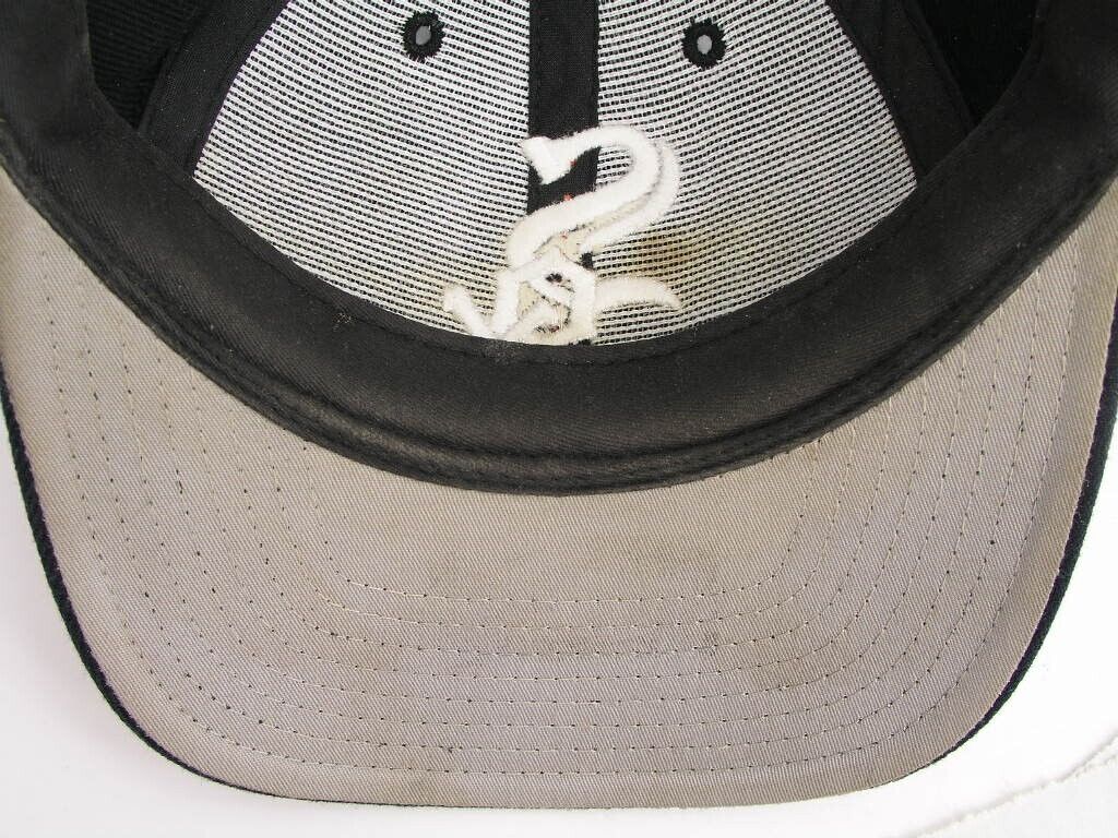 White Sox Baseball Cap Hat, 1980's Genuine from Comiskey Park lot2 Gallery Image 2 White Sox Baseball Cap Hat, 1980's Genuine from Comiskey Park lot2 - Image 4