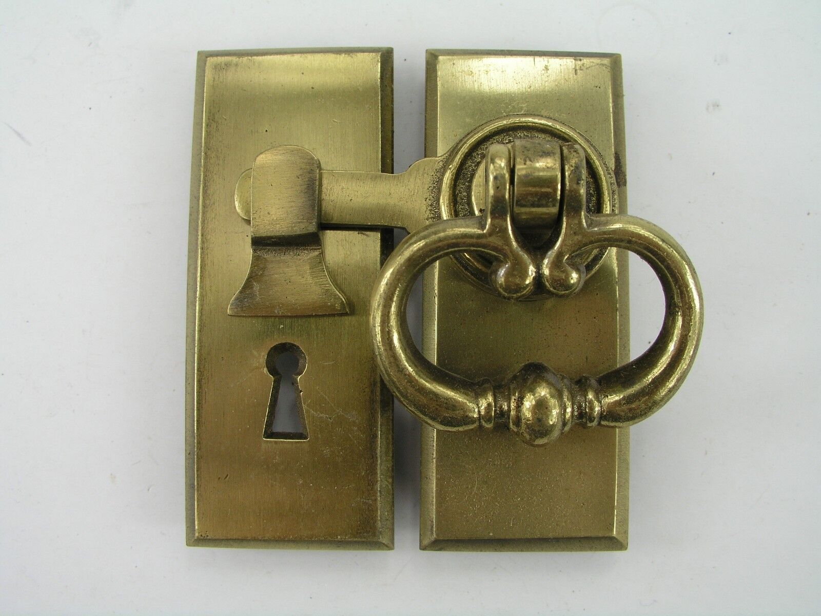 Vintage Brass Cabinet Door Latch Main Image Vintage Brass Cabinet Door Latch - Image 1