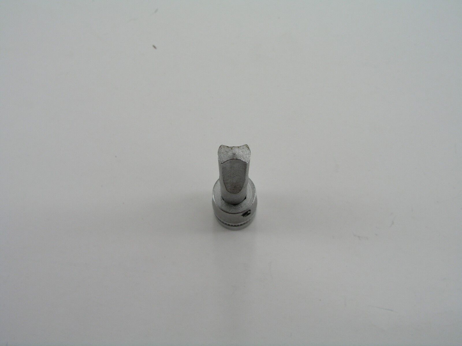 3/8" Clutch Head Driver with 3/8" Square Drive, Indestro USA 2769 Gallery Image 0 3/8" Clutch Head Driver with 3/8" Square Drive, Indestro USA 2769 - Image 2