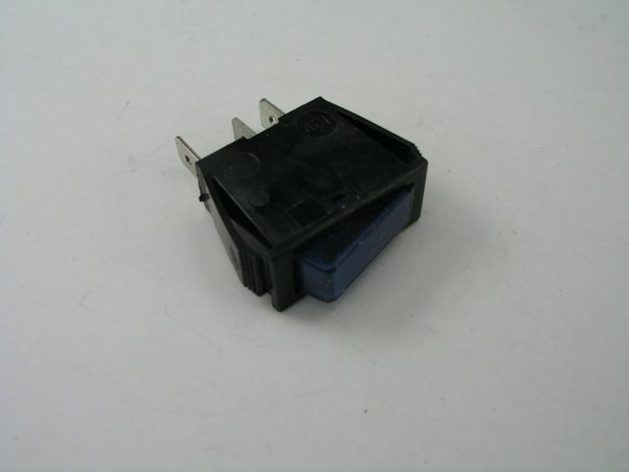 Rocker Switch, Illuminated Blue, 16 amp, Little Fuse USA - Image 2