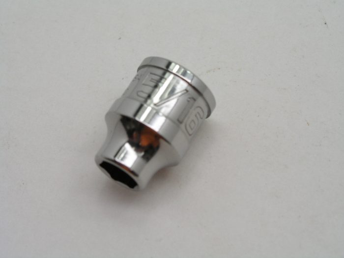 5/16"   3/8" Drive 6pt Socket, Snap-on YFS101 - Image 1