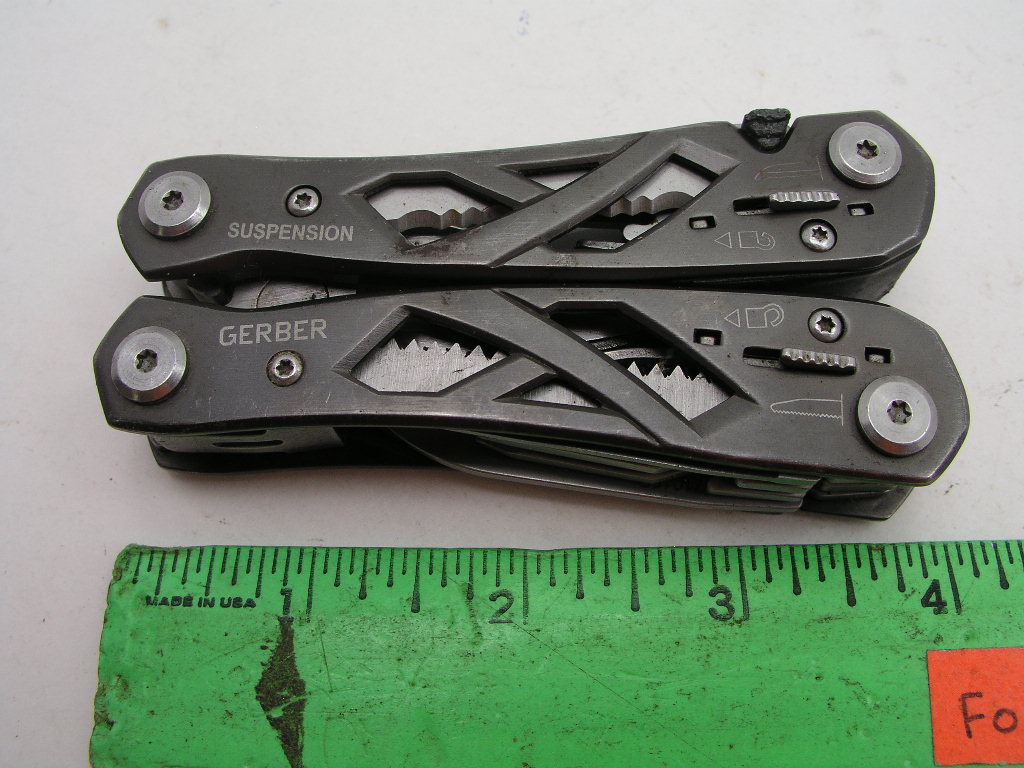 OLYMPUS DIGITAL CAMERA Multi-Tool Pliers, Knife, etc., Gerber Suspension - Image 3