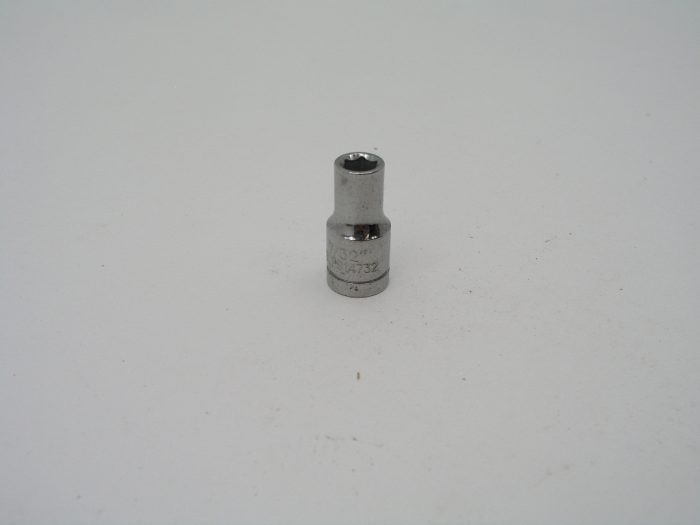 7/32"   1/4" Drive 6pt Socket, Blue Point BLPS14732 - Image 1