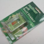Rapid Test Soil PH Kit, Luster Leaf 1612
