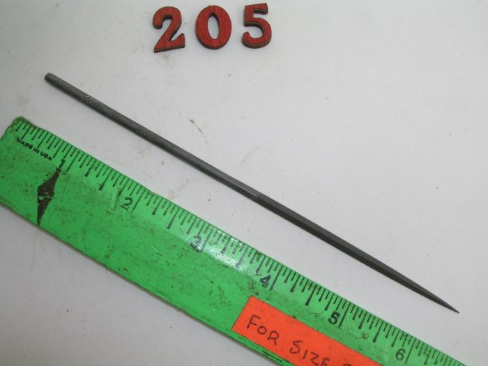 Triangle Taper Needle File Cut #0 Nicholson, lot 205 - Image 1