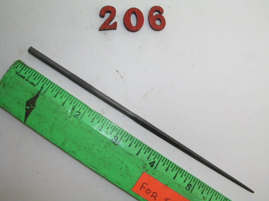 OLYMPUS DIGITAL CAMERA Triangle Taper Needle File Cut #4 Nicholson USA , lot 206 - Image 1