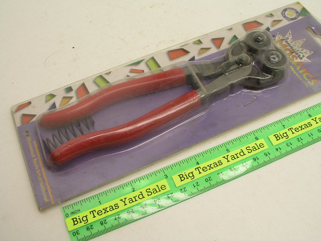 OLYMPUS DIGITAL CAMERA Jennifer's Mosaics 2 Wheeled Glass Nippers - Image 1