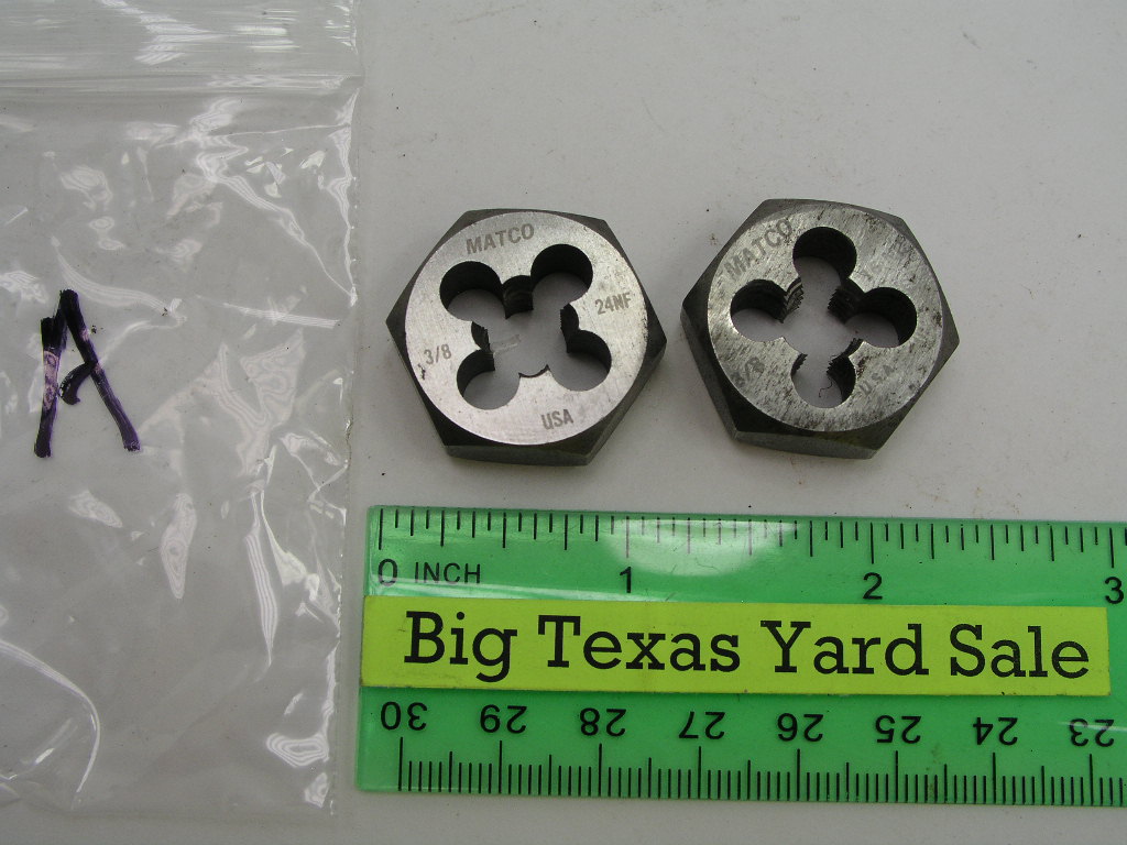 OLYMPUS DIGITAL CAMERA 2pc Matco 3/8-24 & 3/8-16 Die Set Lot A - Image 1