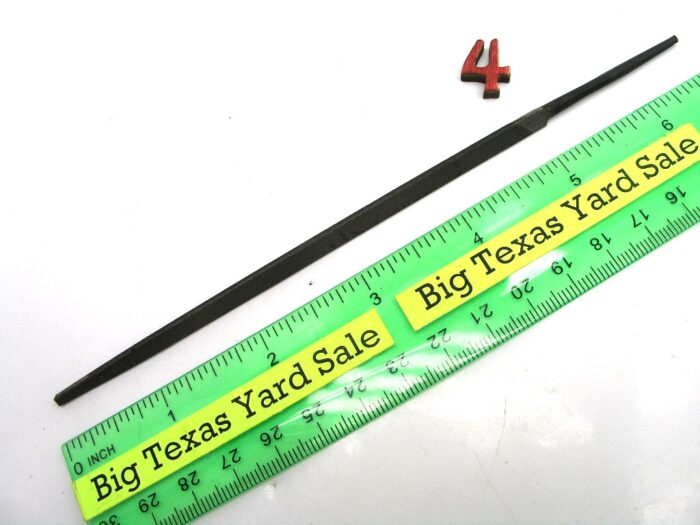 R. Hoe & Co 5" Slim Taper Triangle File - Image 1