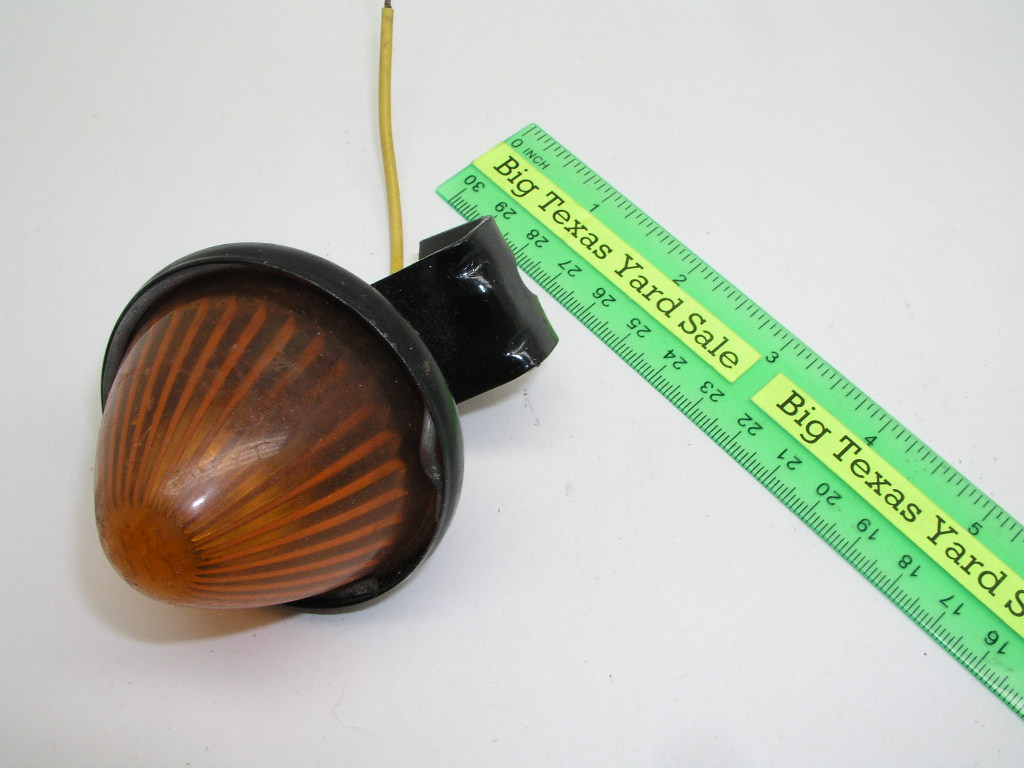 OLYMPUS DIGITAL CAMERA Vintage Peterson 428S Bee Hive Running Light - Image 1