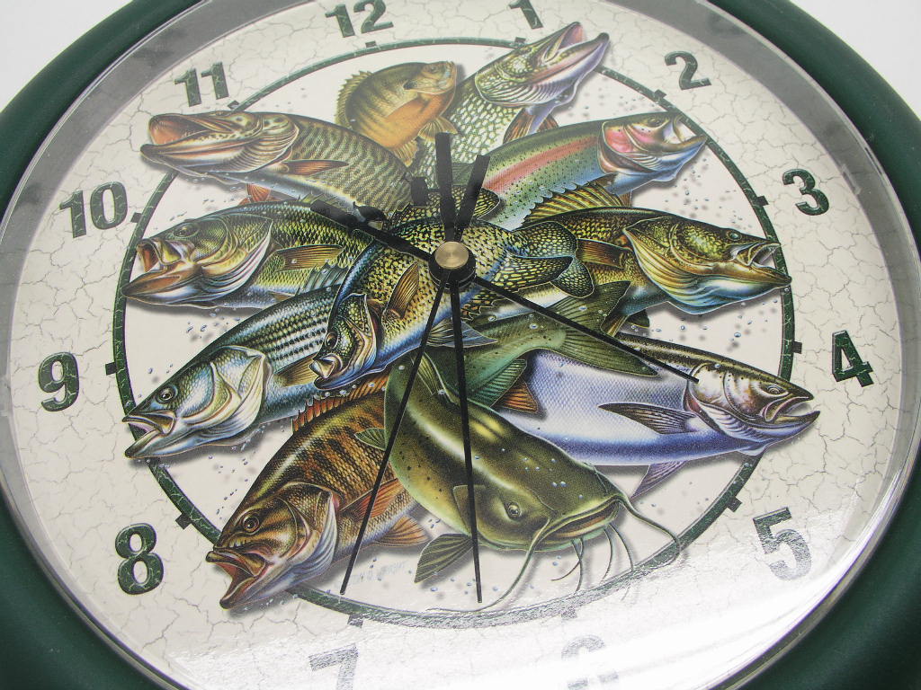OLYMPUS DIGITAL CAMERA Fish Clock - Image 1